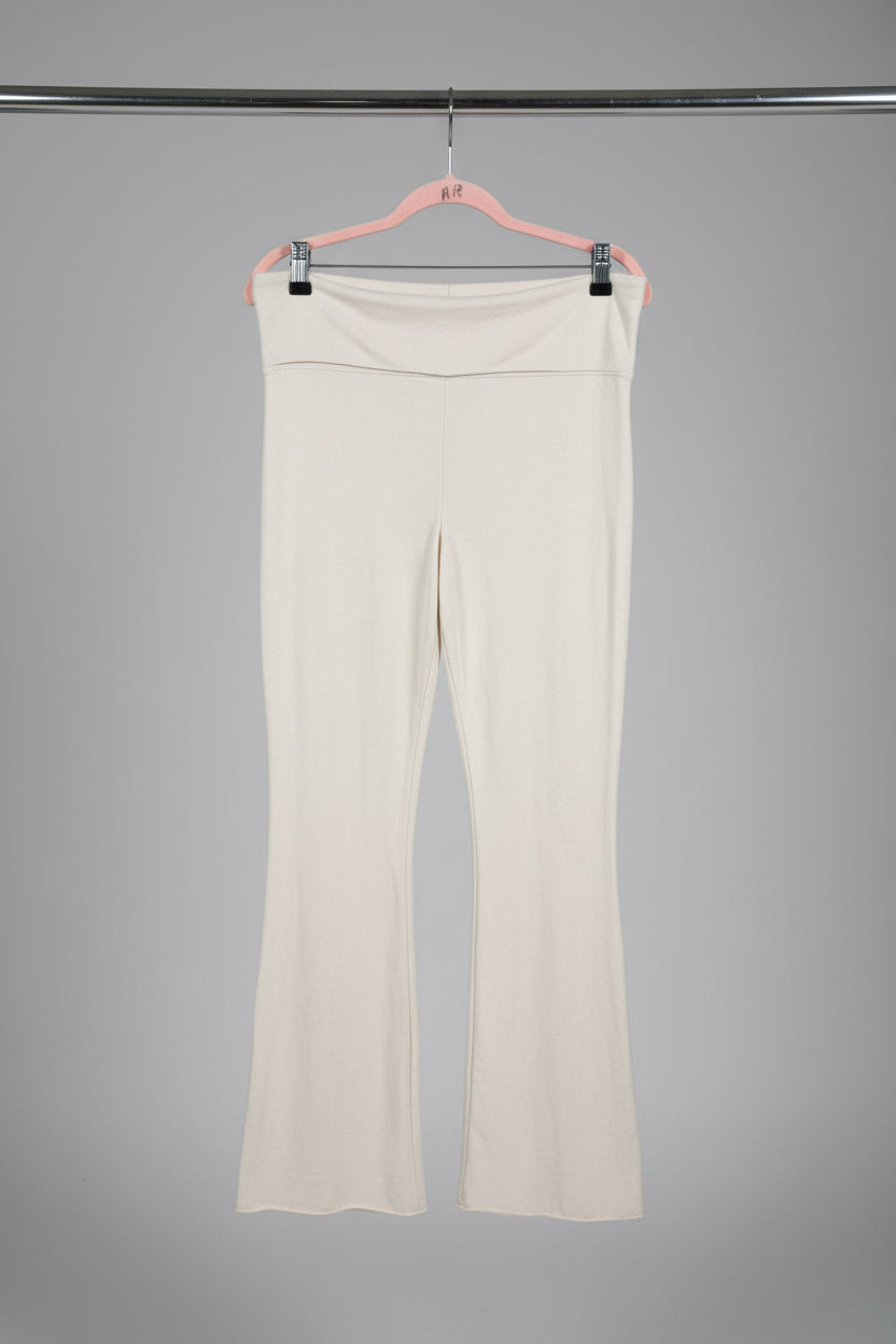 White stretch pants