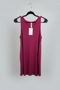 Sleeveless long top